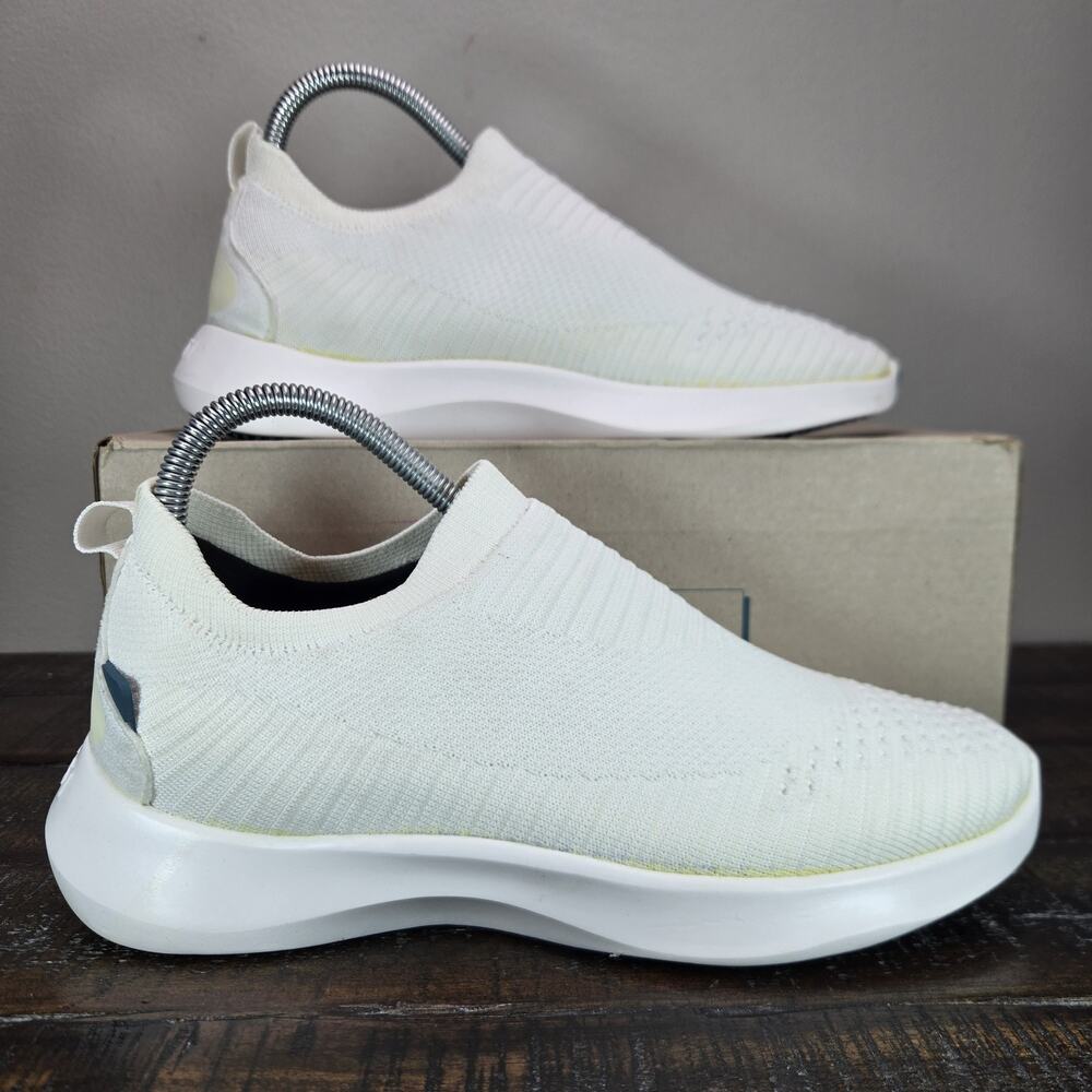 Vessi Everyday Move Slip On Womens Size 7 Waterproof Shoes Sneakers Polar White